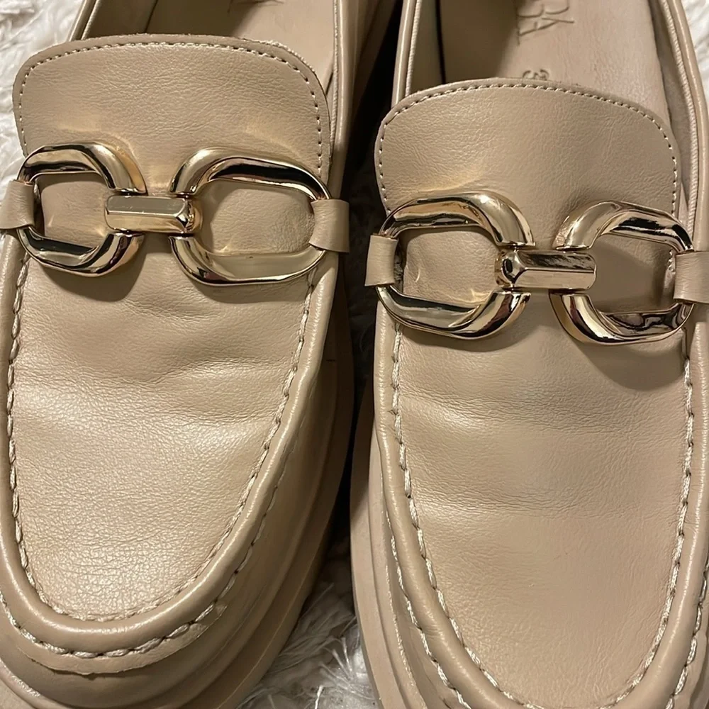 Zara Women’s Slip On Loafers Size 7 Tan Khaki Gold Buckle Chunky Lug Sole